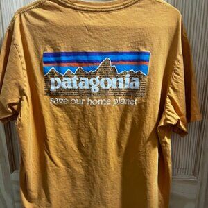 Patagonia P-6 Mission Organic Cotton T-Shirt Yellow Large 100% organic cotton